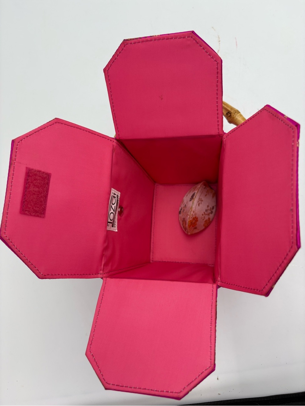 Vintage Tozai Hot Pink Satin Bamboo-Handle Chinese Take-Out Evening Bag - Picture 7 of 16